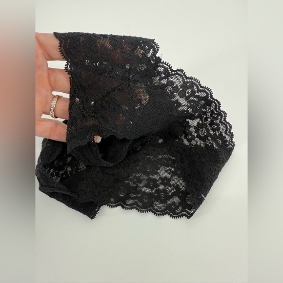 Lace Black Thong Panty - Picture 7 of 7